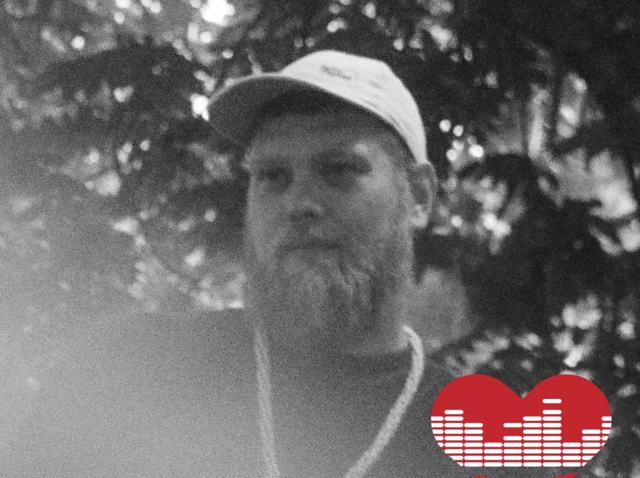 Foto af Jonas Haahr Petersen, bagmanden bag Hymns from Nineveh